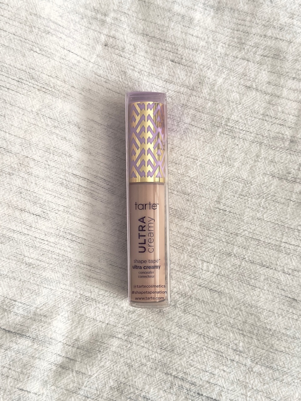 New Tarte Shape Tape Creamy Concealer 22B